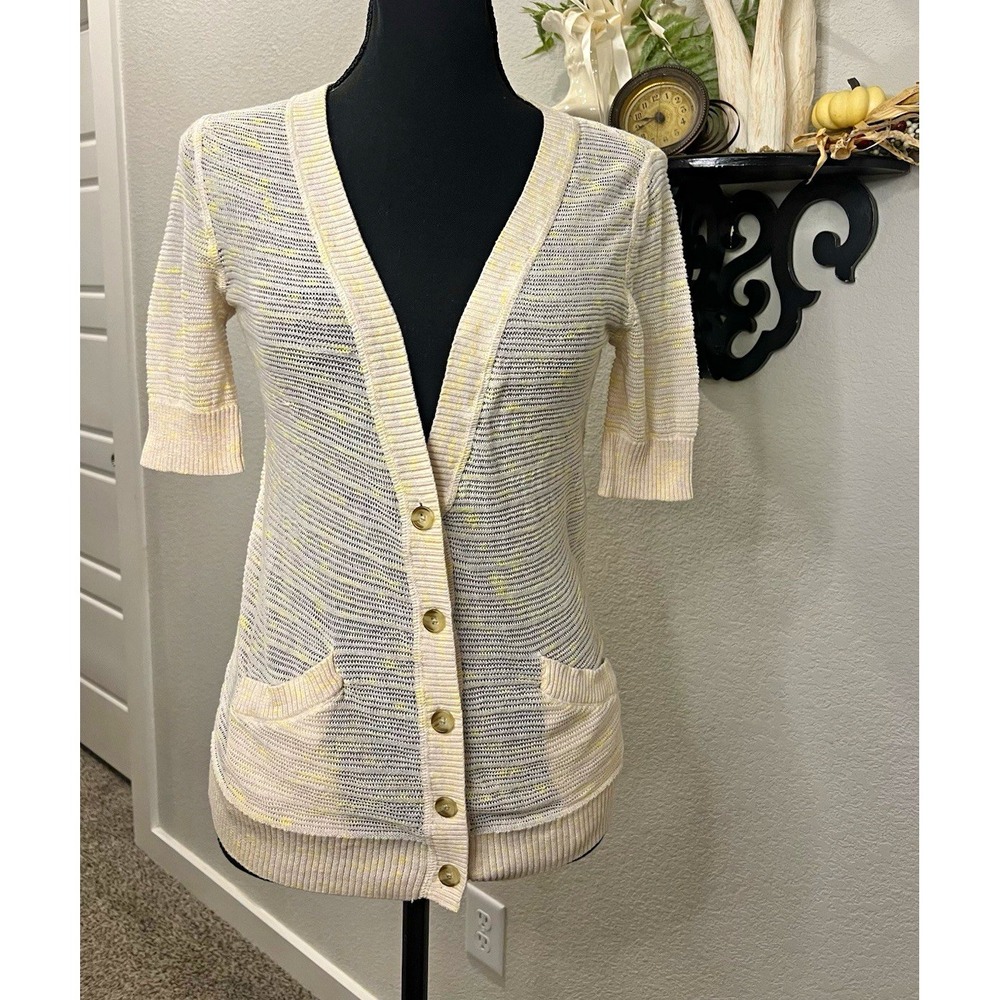 Mossimo Supply Co. Y2K Cream Yellow Knit V-Neck short sleeve Cardigan Sweater M